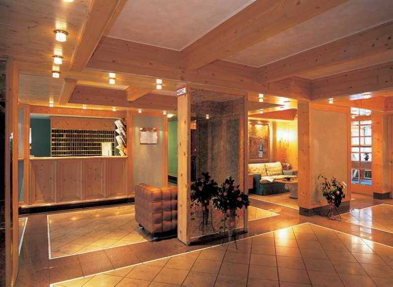 Living Am Deutschen Museum Aparthotel 3*